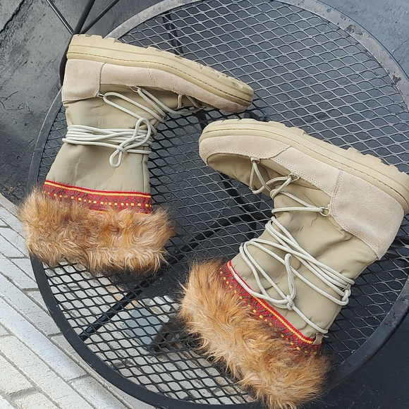 Brown Boots - Picture 5 of 12